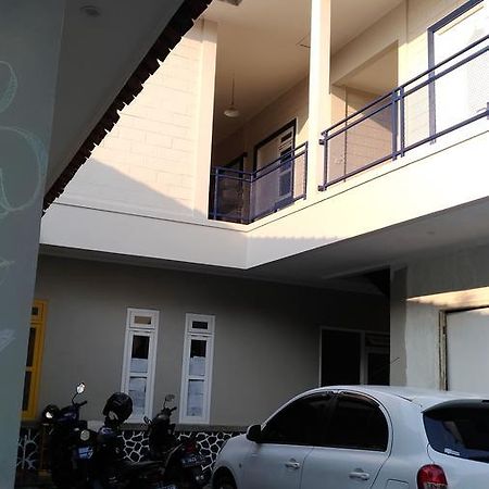 Roemah Kesambi Hotel Cirebon Esterno foto