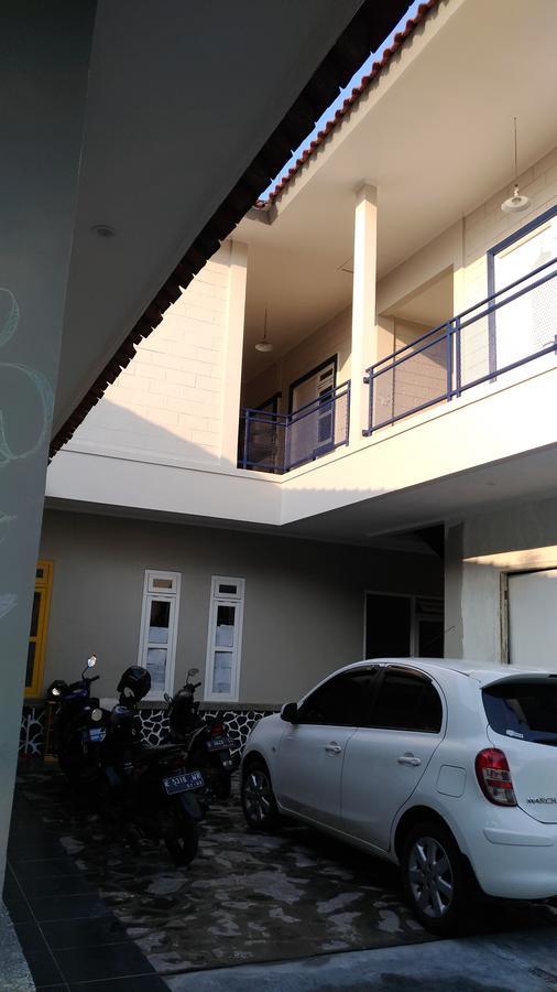 Roemah Kesambi Hotel Cirebon Esterno foto