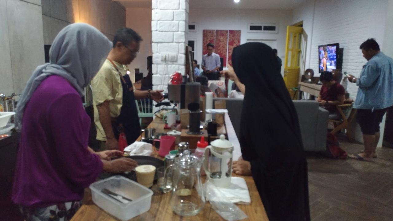 Roemah Kesambi Hotel Cirebon Esterno foto